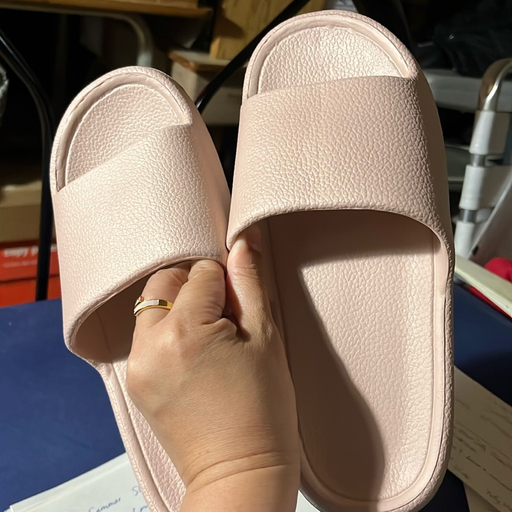 *NEW Anti-slip Slides Summer Slippers or Sandals Size 8 1/2 - 9